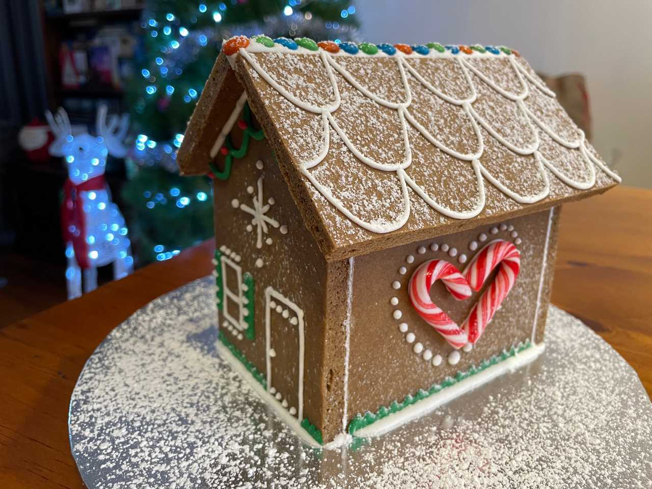 Gingerbread house, 2023